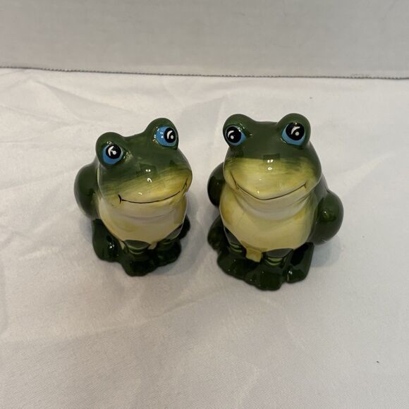 Vintage Frog Salt & Pepper Shakers Ceramic Green Yellow White Toads - Picture 2 of 8